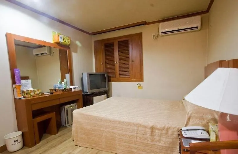 Kaya Tourist Hotel Seul