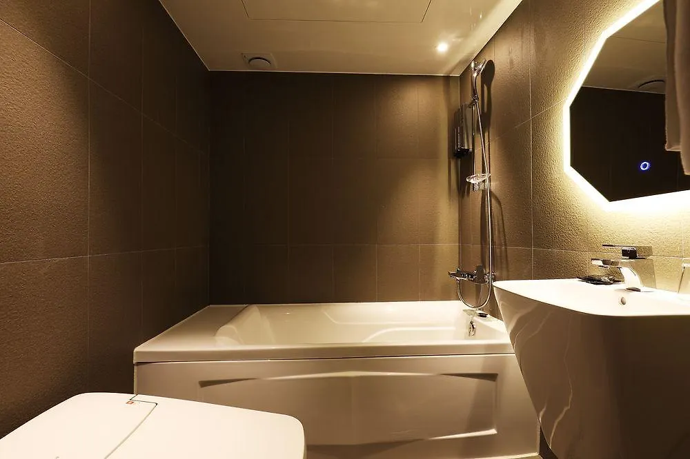 Kaya Tourist Hotel Seoul 3*,